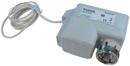 Honeywell M7410E2034 actuator + manual override 24v 0/2-10vdc in Dubai UAE